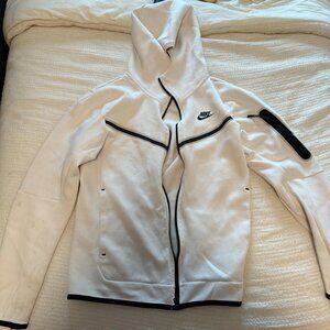 White Nike Tech